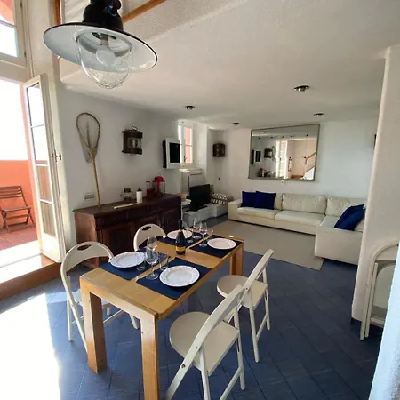 Dreamy Duplex Apartment Varigotti